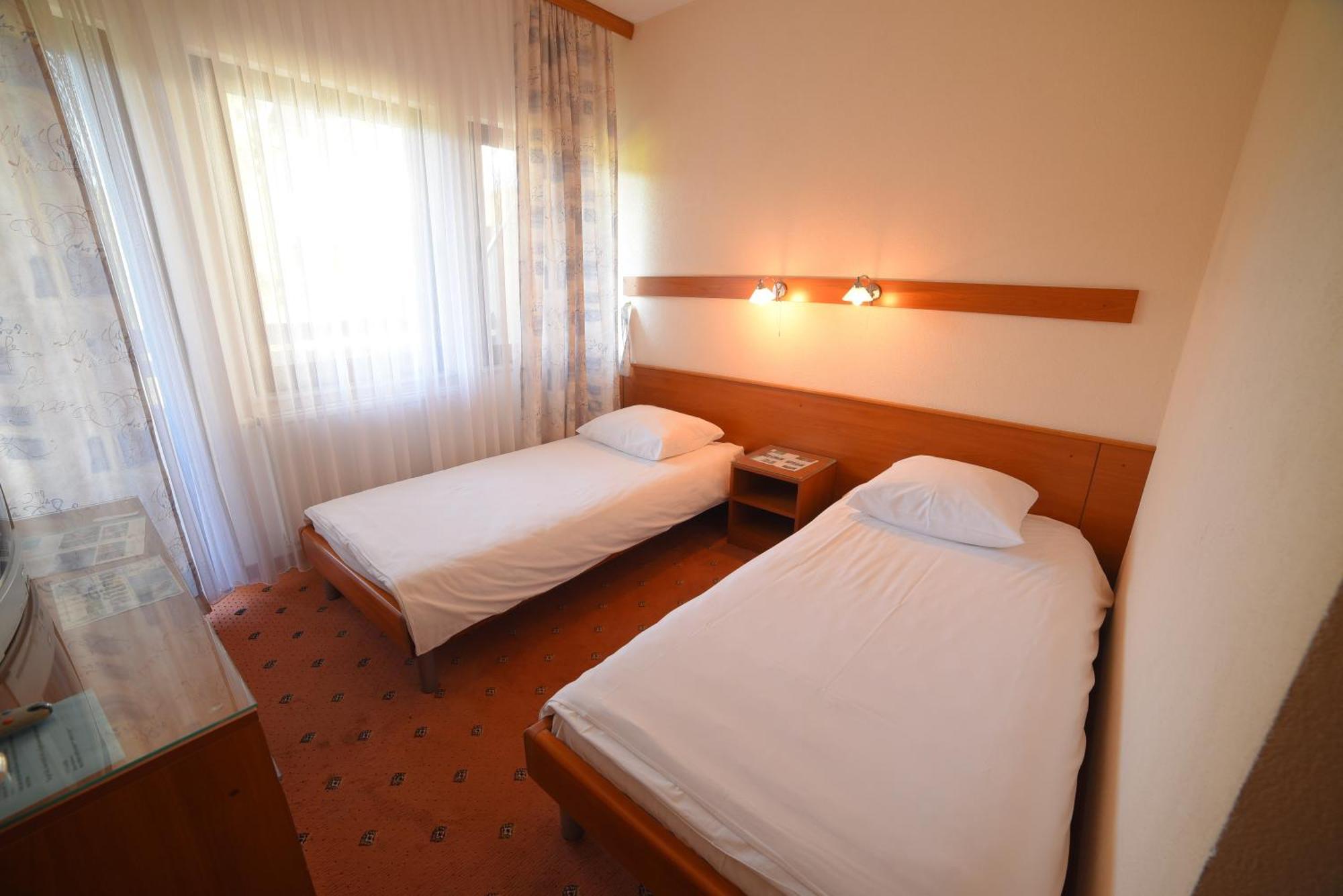 Hotel Ada Bihać Dış mekan fotoğraf